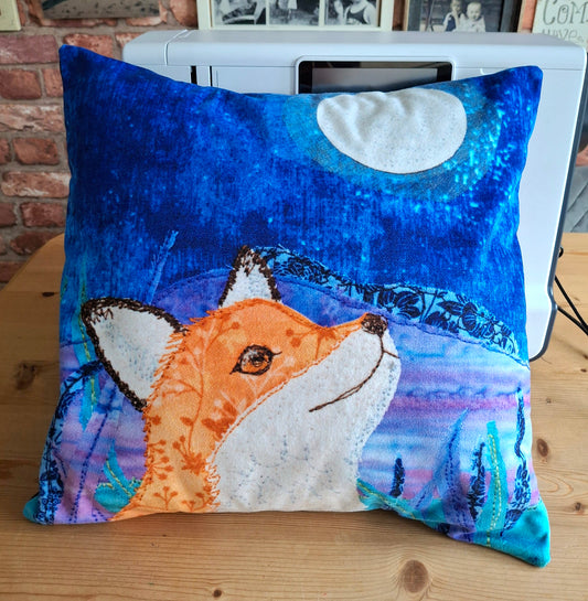 Finn Fox Velvet Cushion